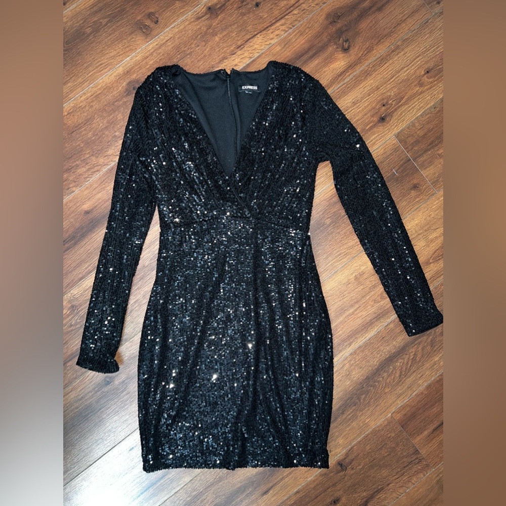 Express sequence dress